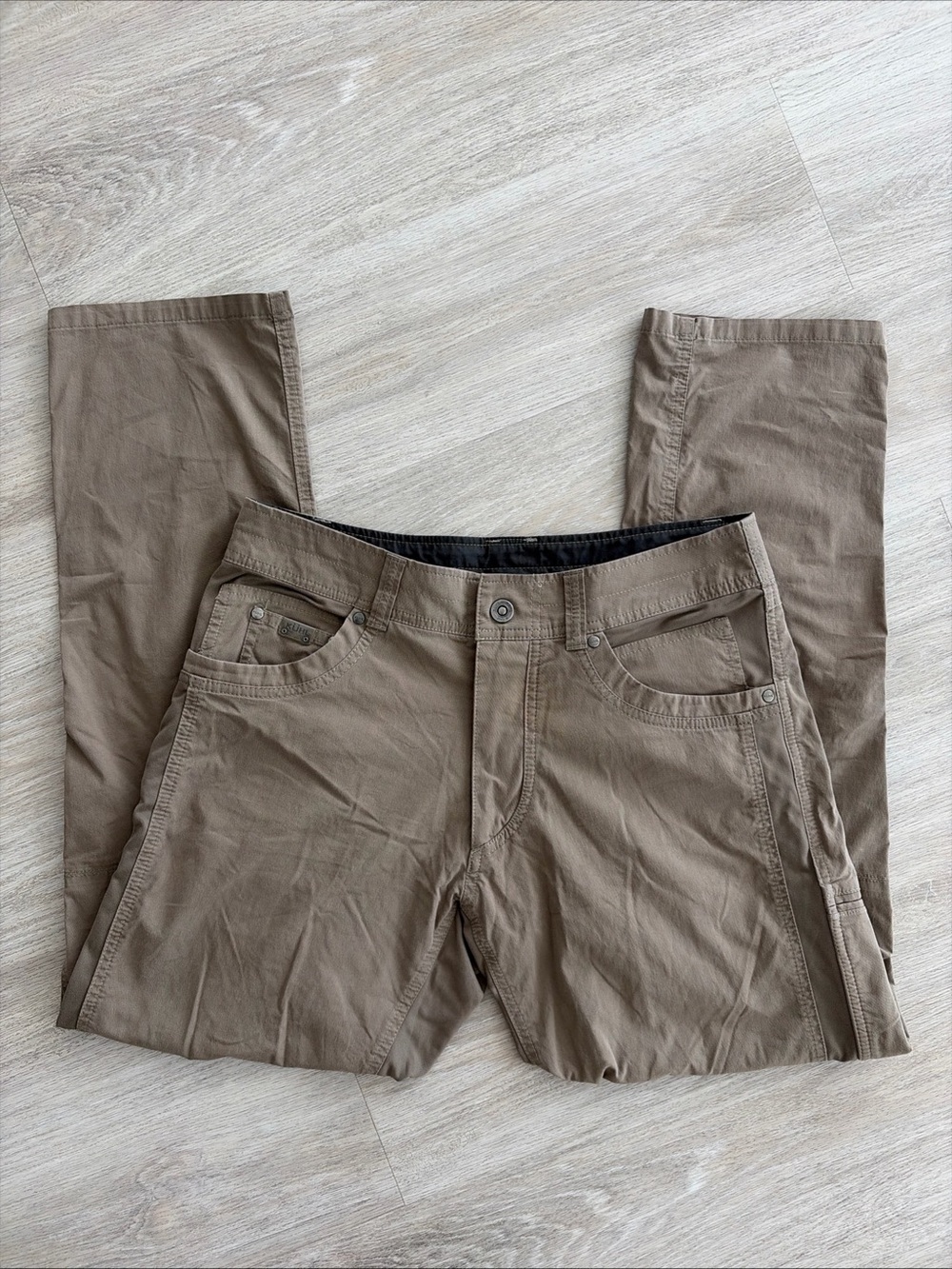 KÜHL Legendary Pants Men’s 32x32 Khaki Brown Utility Outdoor Workwear Gorpcore